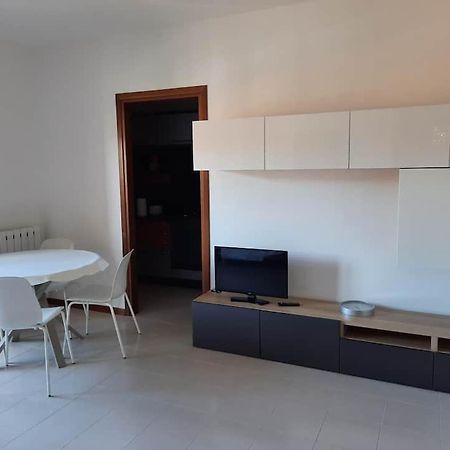 Appartamento Confortevole E Ben Servito San Mariano Екстериор снимка