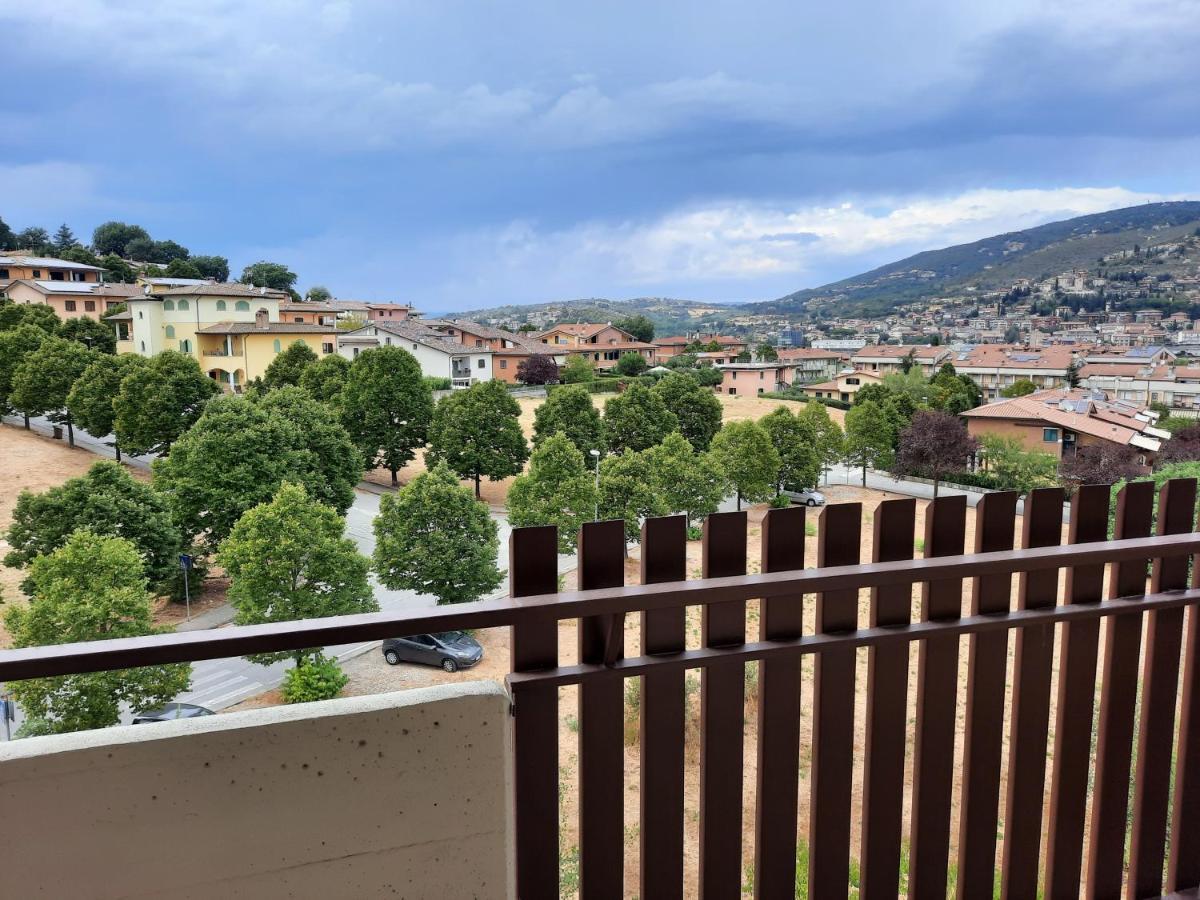 Appartamento Confortevole E Ben Servito San Mariano Екстериор снимка