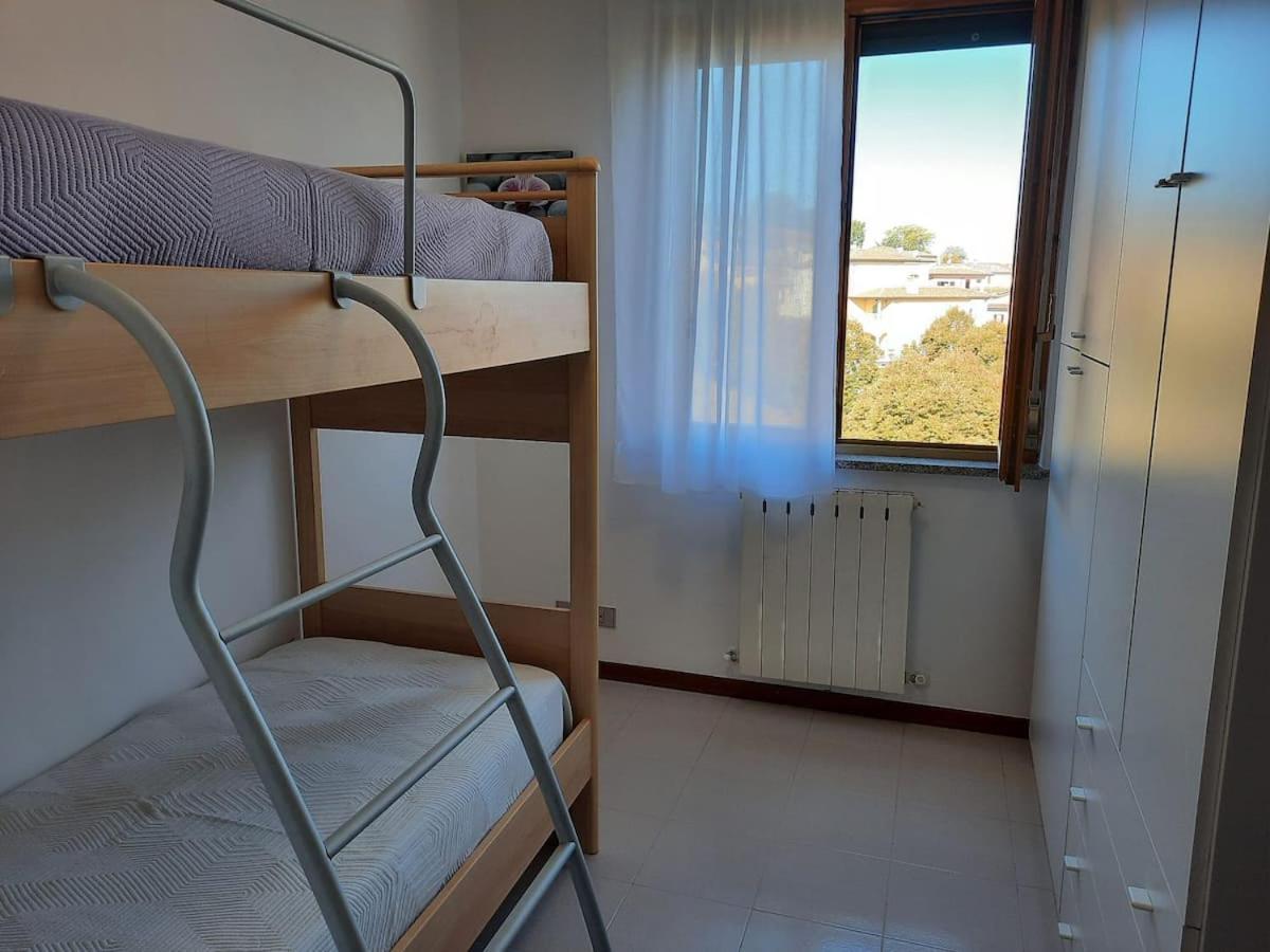 Appartamento Confortevole E Ben Servito San Mariano Екстериор снимка