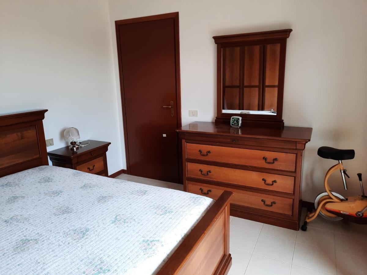 Appartamento Confortevole E Ben Servito San Mariano Екстериор снимка